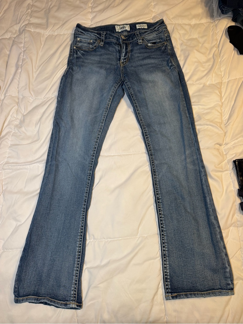 Daytrip Virgo Bootcut Jeans - size 28L